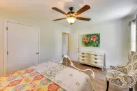 Charming Bluffton Vacation Home w/ Yard!
