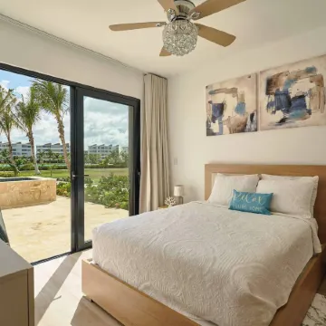 Luxury Escape Private Jacuzzi, Beach, Punta Cana SLEEP 5