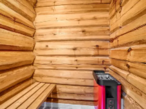 "Stamen" - 200m from the Sea