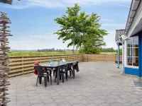 "Hæryst" - 175m from the Sea Hotels in Saeby