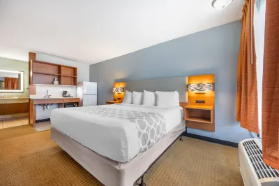 Suburban Studios Branson on the Strip Hotels in Branson