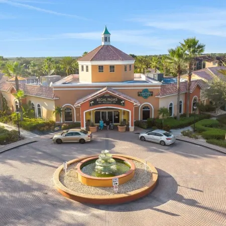 Modern 4BR Home in Regal Palms Resort near Disney