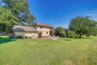 Spacious Arkansas Abode w/ Balcony & Fire Pit! - 3-Star
