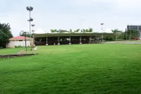سنتوسا ريزورتس آند ووتر بارك فنادق في Talegaon Dabhade