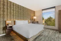 Cambria Hotel Portland - Pearl District Hotels in Portland