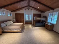 Luxury Summer & Winter Retreat Call of the Canyon Picnic Site附近的飯店