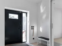Stylish and spacious family home Hotels in Kista