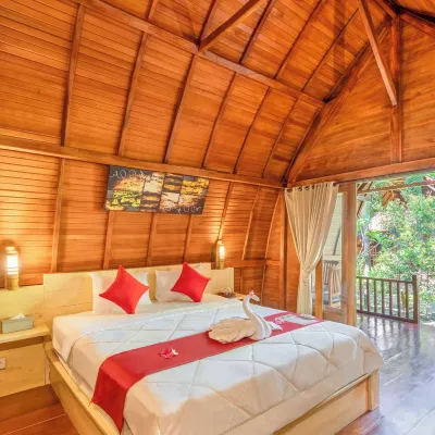 Maha Nusa Menjangan Hotel dekat Goa Maria Palasari, Bali