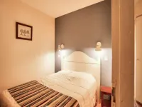 2 Room Apartment for 5 People Hotels in Soustons