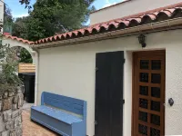 Attraktive und luxuriöse Villa mit Pool-Jacuzzi