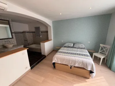 Villa in Vidauban with Private Pool Hotels near Le Resto du Boucher