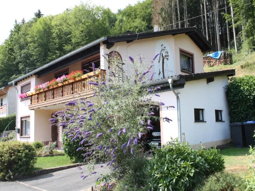 Einladende Ferienwohnung in Muellenborn Eifel - 3-Star