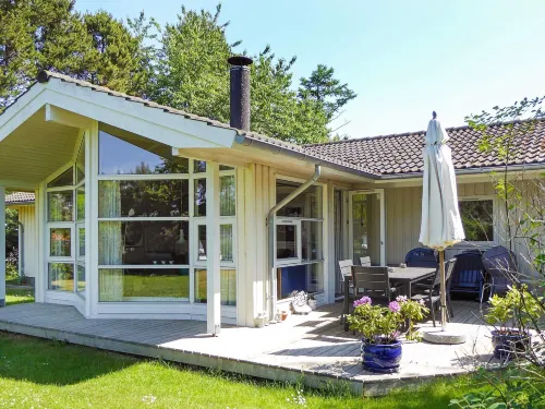 10 Person Holiday Home in Græsted-by Traum - Homestays