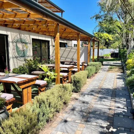 Pelican Lodge Guesthouse