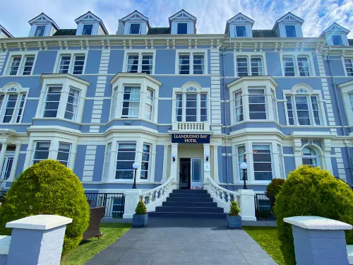 Llandudno Bay Hotel - parking