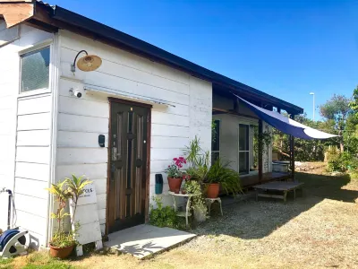 Guest House Hibiscus Hotel in zona 奥間土帝君の大キリ
