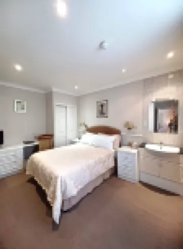 Hunters Lodge Guest House