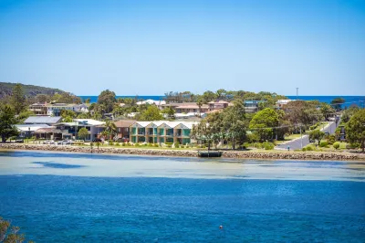 Cetacea Luxury Apartments Hotels near Merimbula Wharf