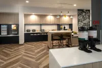 TownePlace Suites West Lafayette - 3 ดาว