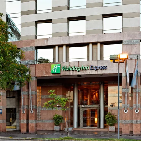 Holiday Inn Express PUERTO MADERO by IHG
