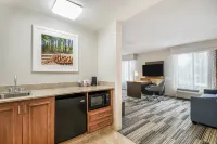 Hampton Inn & Suites Tulare Hotels in Tulare