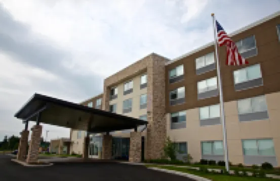 Holiday Inn Express & Suites OSWEGO by IHG