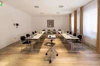 Dormero Hotel Altes Kaufhaus Lüneburg Hotels in Adendorf