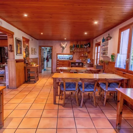 Hostal Xalet Refugi Pere Carné - Hostel
