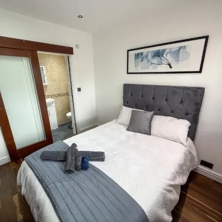 Bassetts House - Mins to Central London