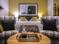 Founders Lodge by Mantis