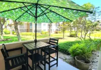 POSHPADZ Villa Kokomo-Lake View Patio- Walk to Jupiter Beach Sleeps 6