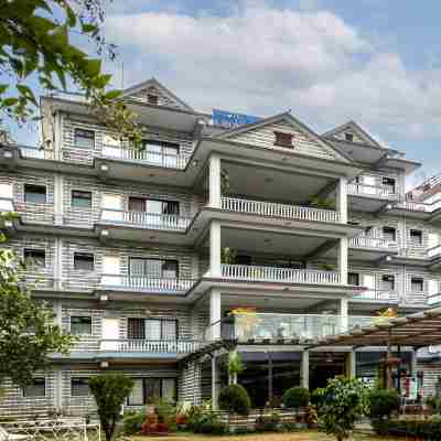 皇冠喜馬拉雅山飯店 Hotel Exterior