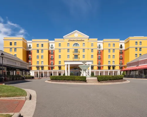 Hampton Inn & Suites Charlotte/SouthPark at Phillips Place Hotels near Sharon Golf Course