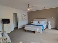 Quarterdecks Retreat Hotels in Urangan