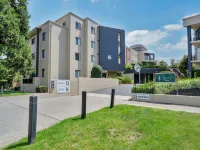 Sleek 2-Bed Apartment in Vibrant Kingston - 2-Star