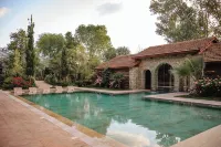 Hoteli Gjuetise - Pool