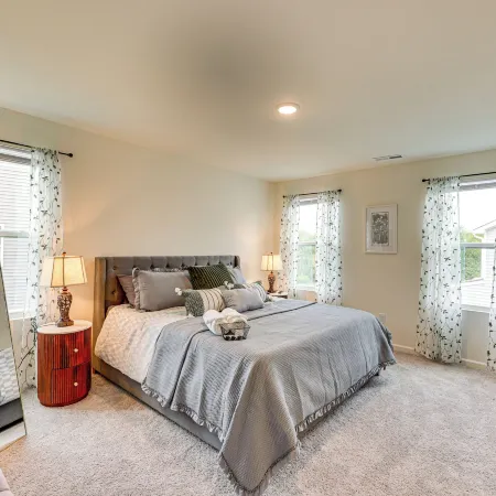 Screened Patio: Townhome 3 Mi to Dtwn Wilson!