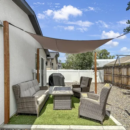 Tranquil Modern Haven 2 Bedroom Home