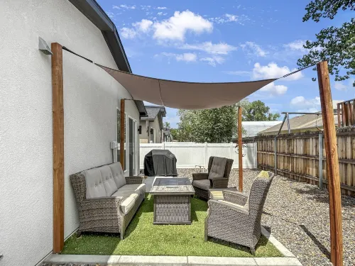 Tranquil Modern Haven 2 Bedroom Home