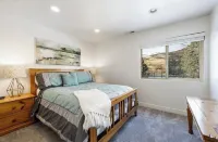 Lift in Backyard! Park City Gem - Renovated! Hotels in Snyderville