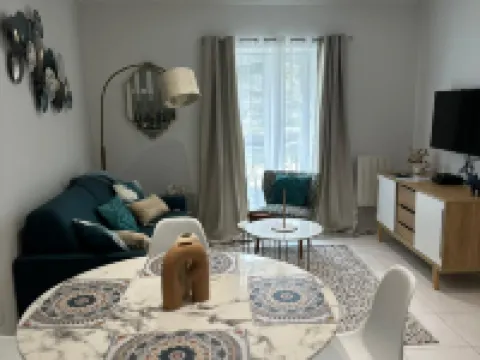 Exceptional view of the port of St-Goustan for this renovated 2-room apartmen Hotéis em Auray