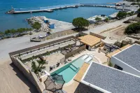 Mneme Suites & Villas - Ocean View