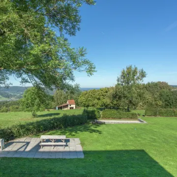 Vintage Villa with Private Garden in Rendeux