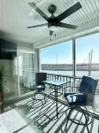 Wake up on the Water. Riverfront Condo with Boat Slip! Hotels in Darien