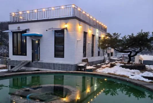 Chungju Misojin Pool Villa Hotel di 