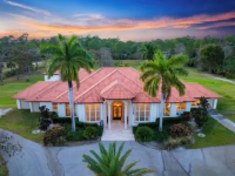 Knickerbocker Estate of Naples
