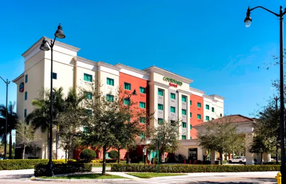 邁阿密霍姆斯特德萬怡酒店