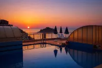 Kayhanbey Hotel - Rooftop Pools