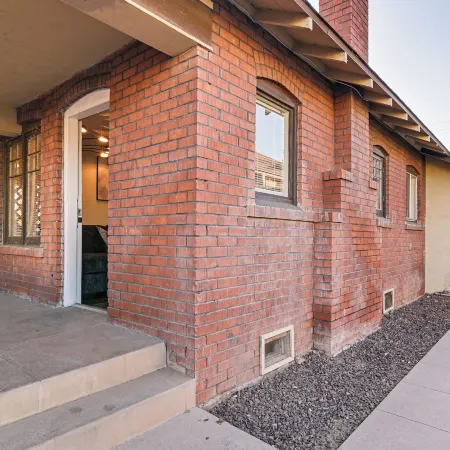 Walkable Haven 1 Mi to Dtwn Phoenix & Chase Field!