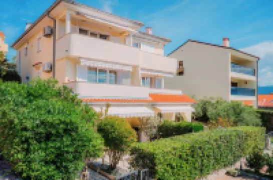 Charming apartment for 2-4 people in Cizici in Soline Bay - contact the owner Hotels in 